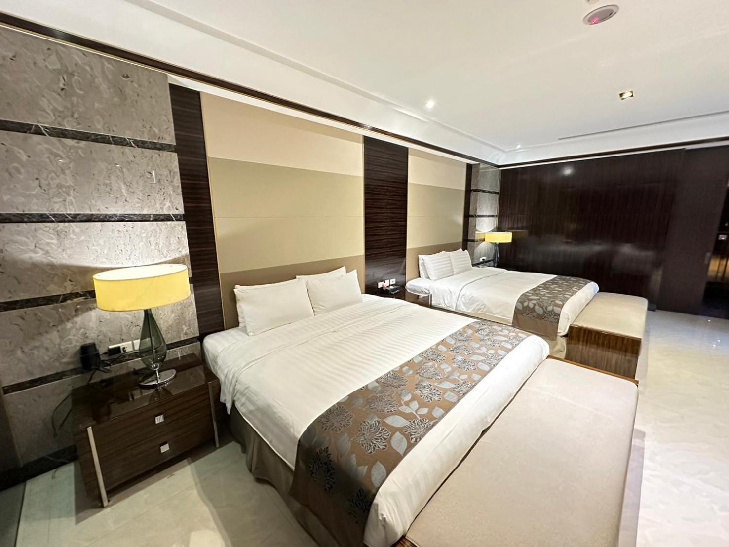 H Villa Inn Тайнань Экстерьер фото