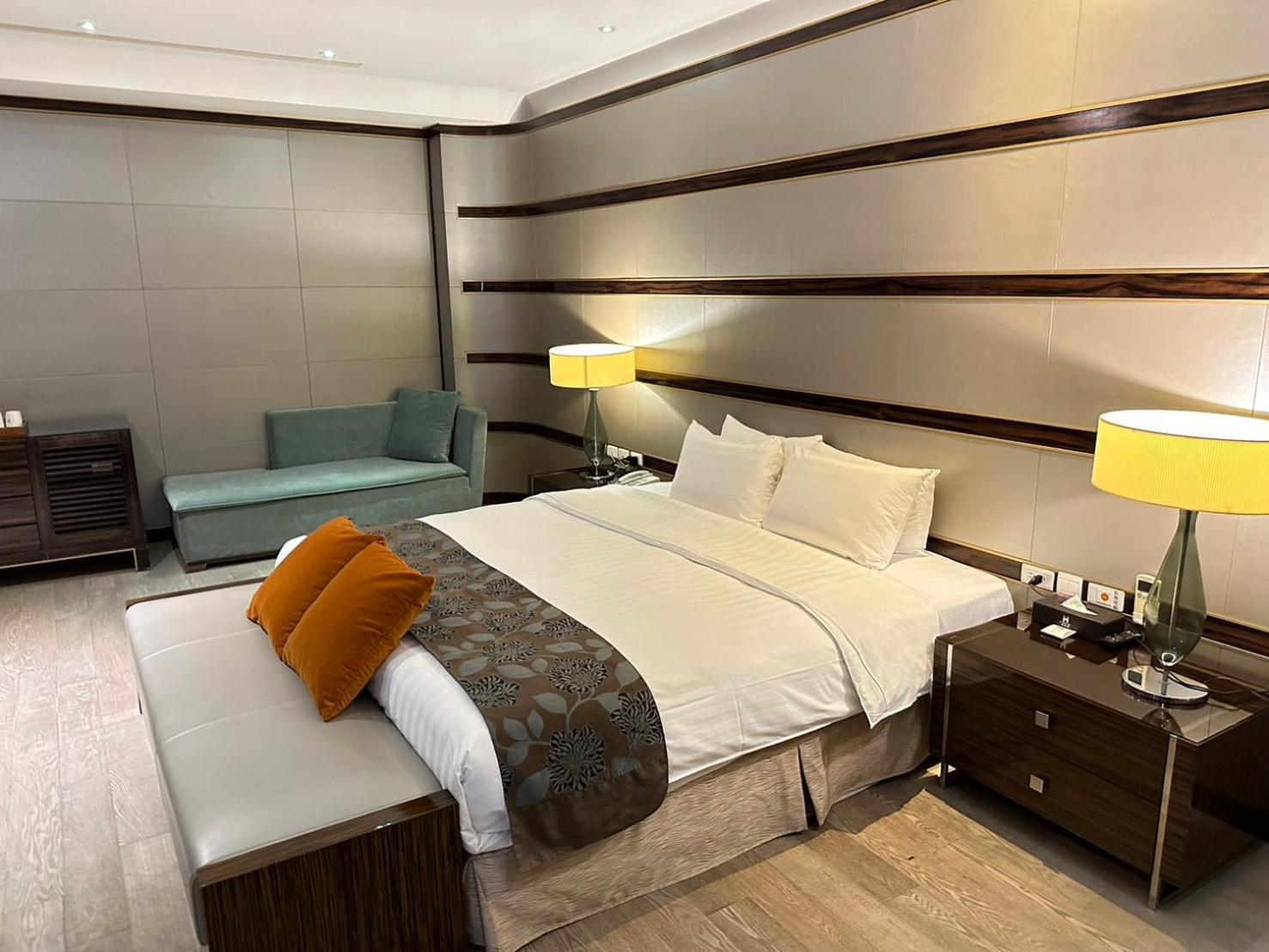 H Villa Inn Тайнань Экстерьер фото